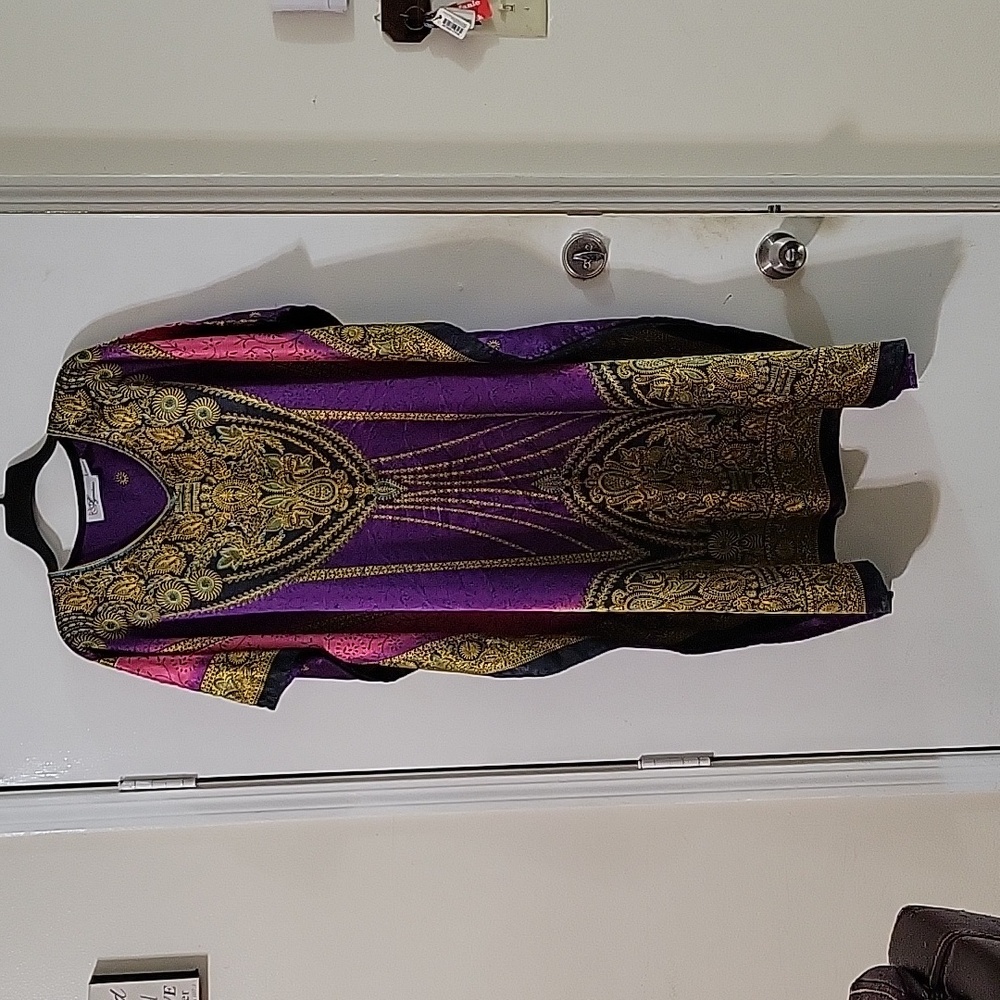 EY signature dress